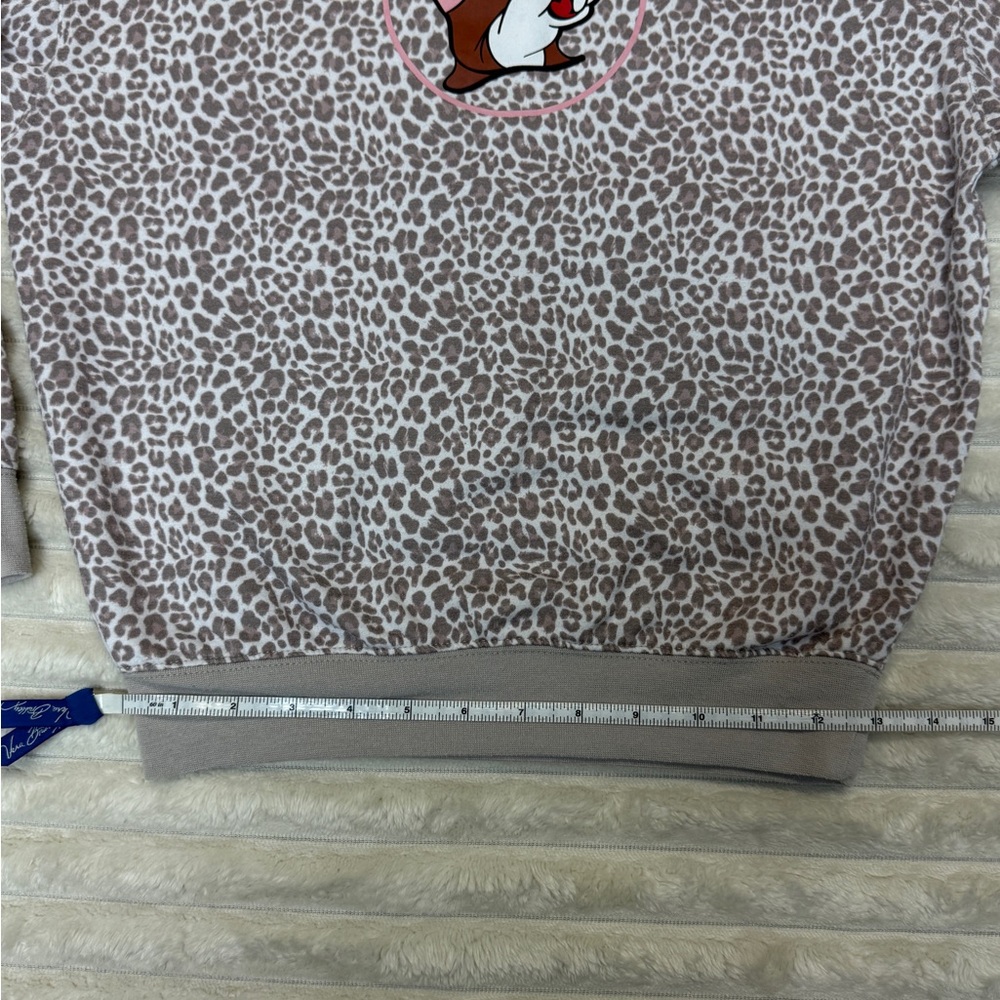 Buc-ees: Girls Leopard Print Pink Buc-ee Logo Sweatshirt, Size YL - Picture 6 of 8